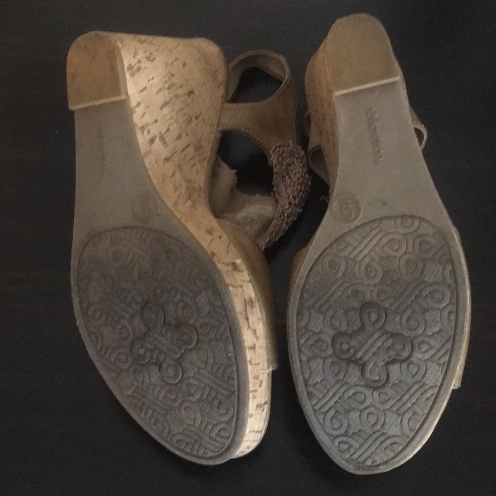 Fun wedges - Picture 3 of 3